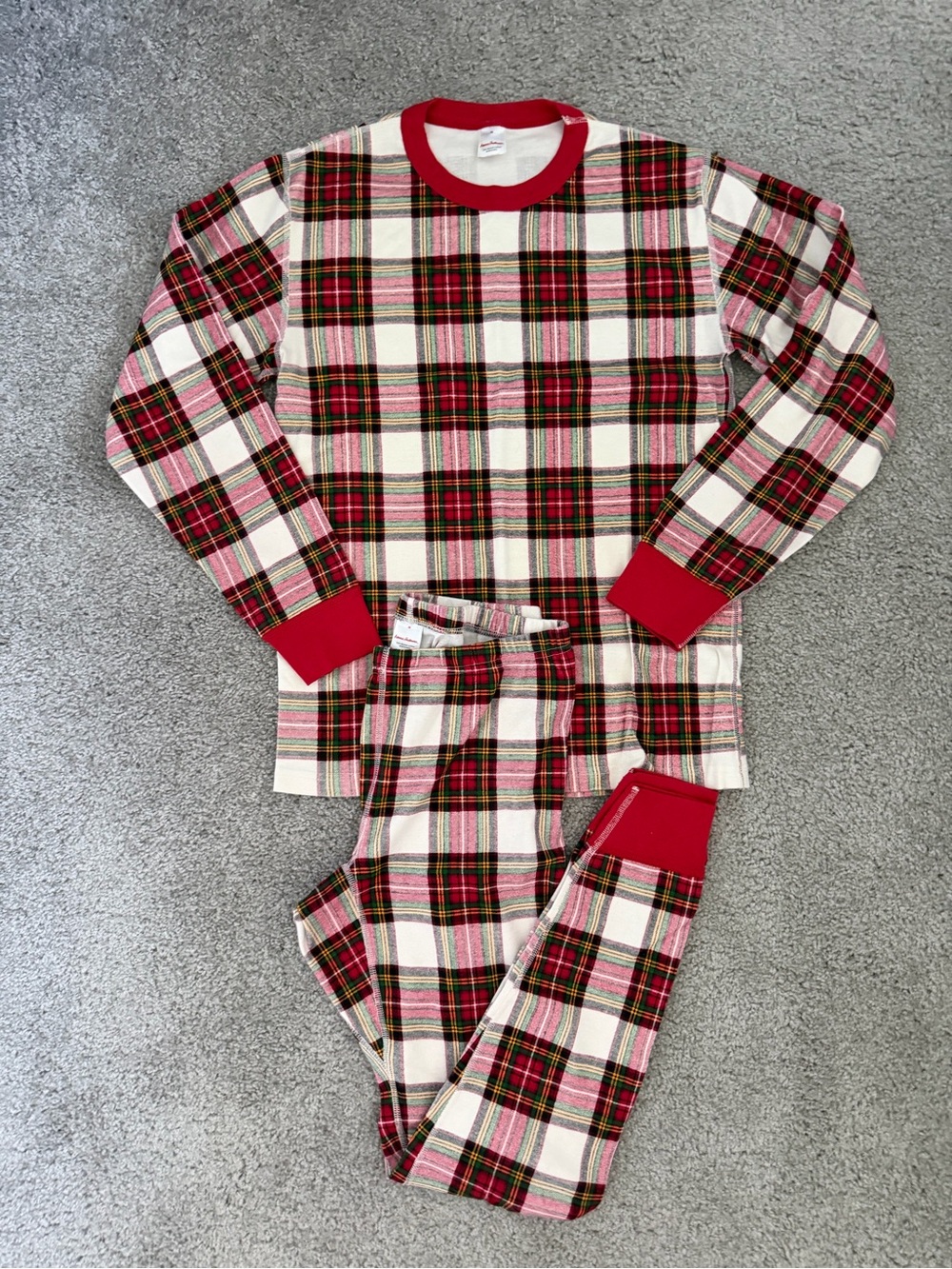 Men’s Hanna Andersson Red and Cream Plaid Long Sleeve Pajama Set Christmas